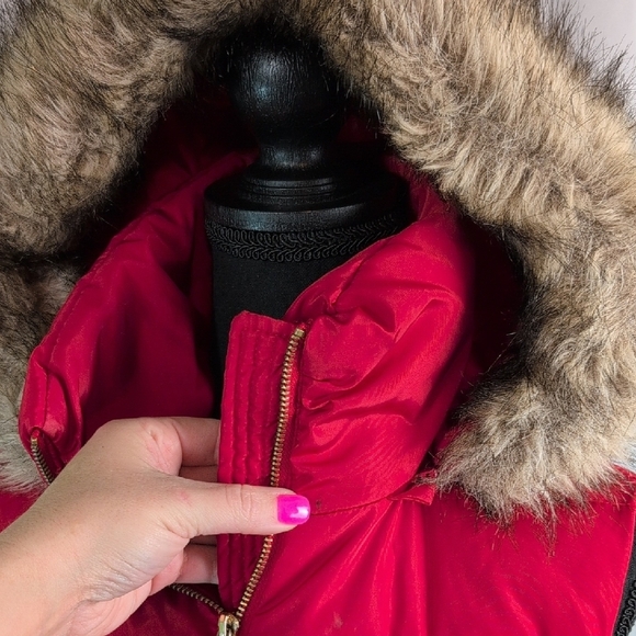 Michael Kors Red Quilted Hooded Vest - Picture 9 of 16